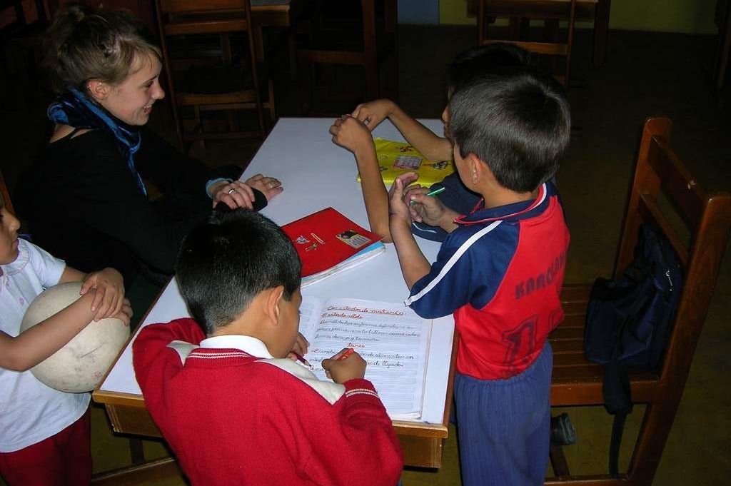 Praktikantinnen im Kinderhaus